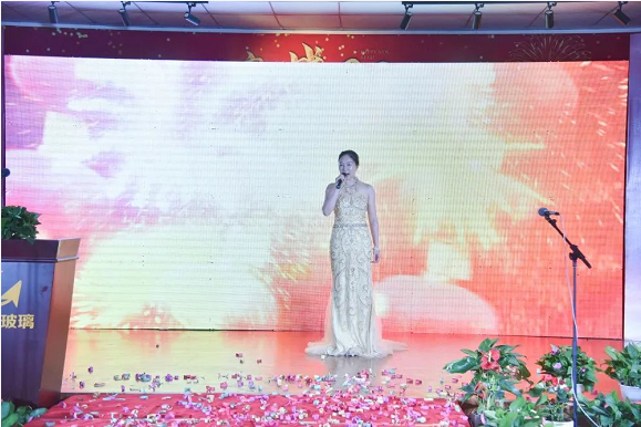 泸州广发网页版玻璃.png