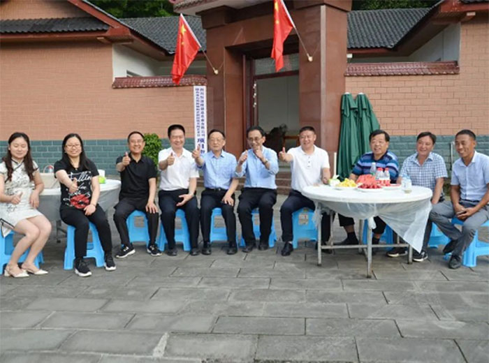 中国三农产业发展研究院专家组莅临广发网页版集团调研指导工作