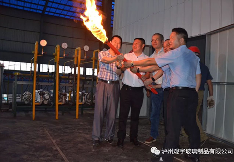 广发网页版玻璃三车间点火仪式隆重举行