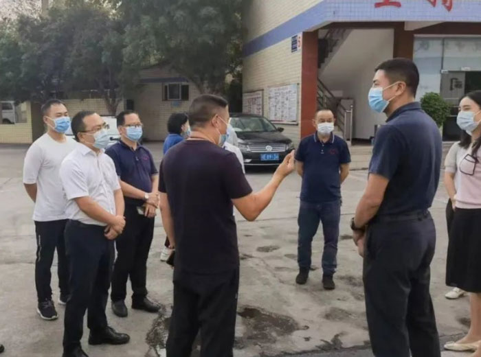 泸县县委书记肖刚一行莅临广发网页版集团总部基地调研